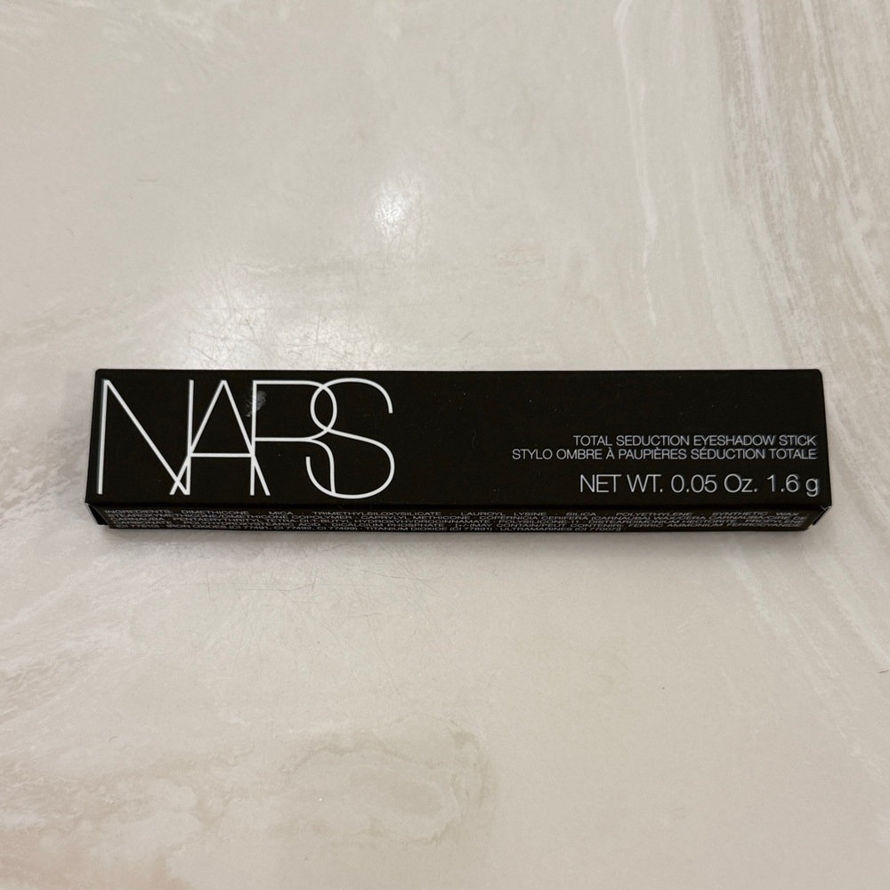 NARS Total Seduction Eyeshadow Stick in Enigmatic - Picture 1 of 4